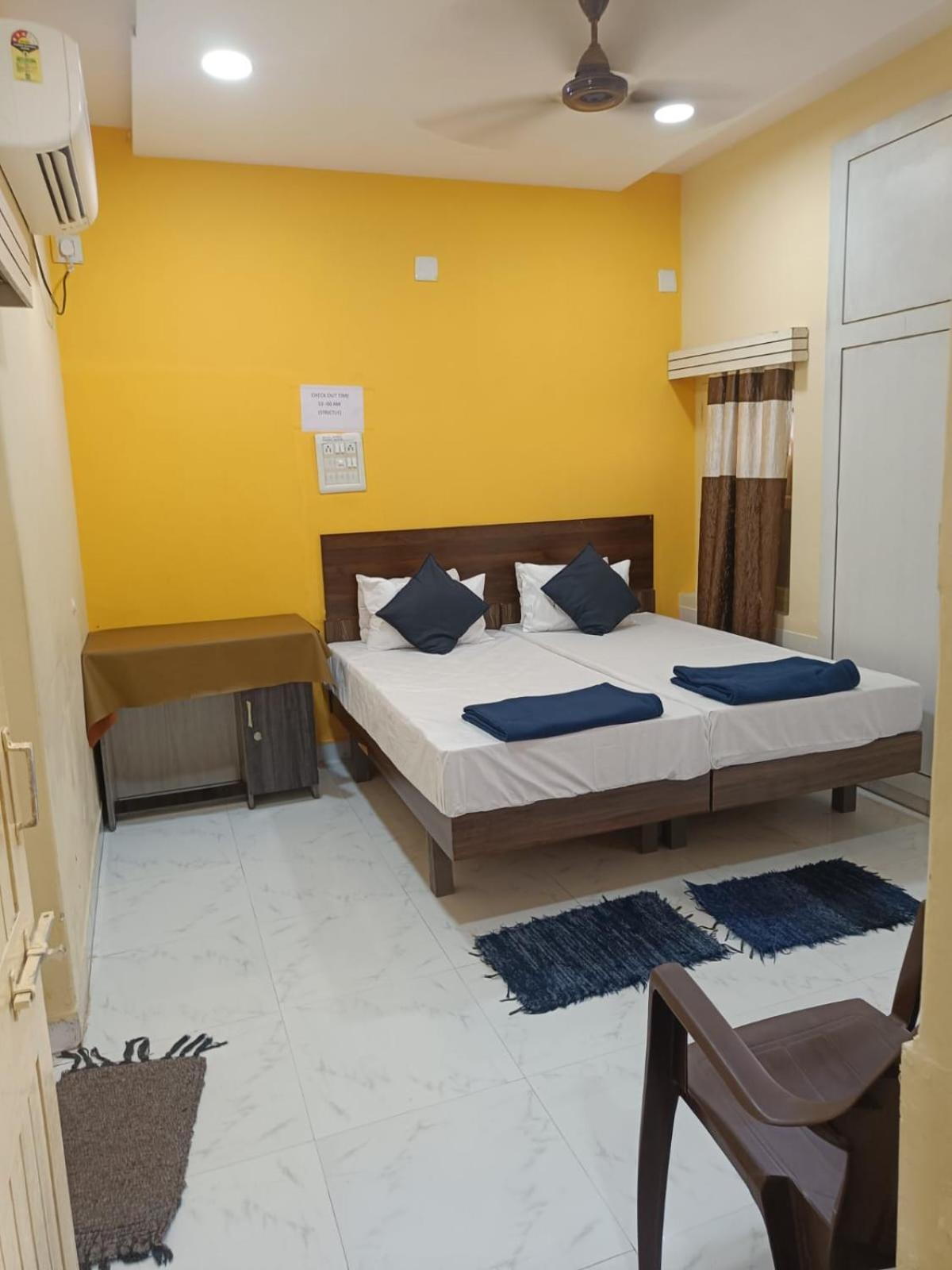 Chitrakut Bungalows ทวารกา ภายนอก รูปภาพ