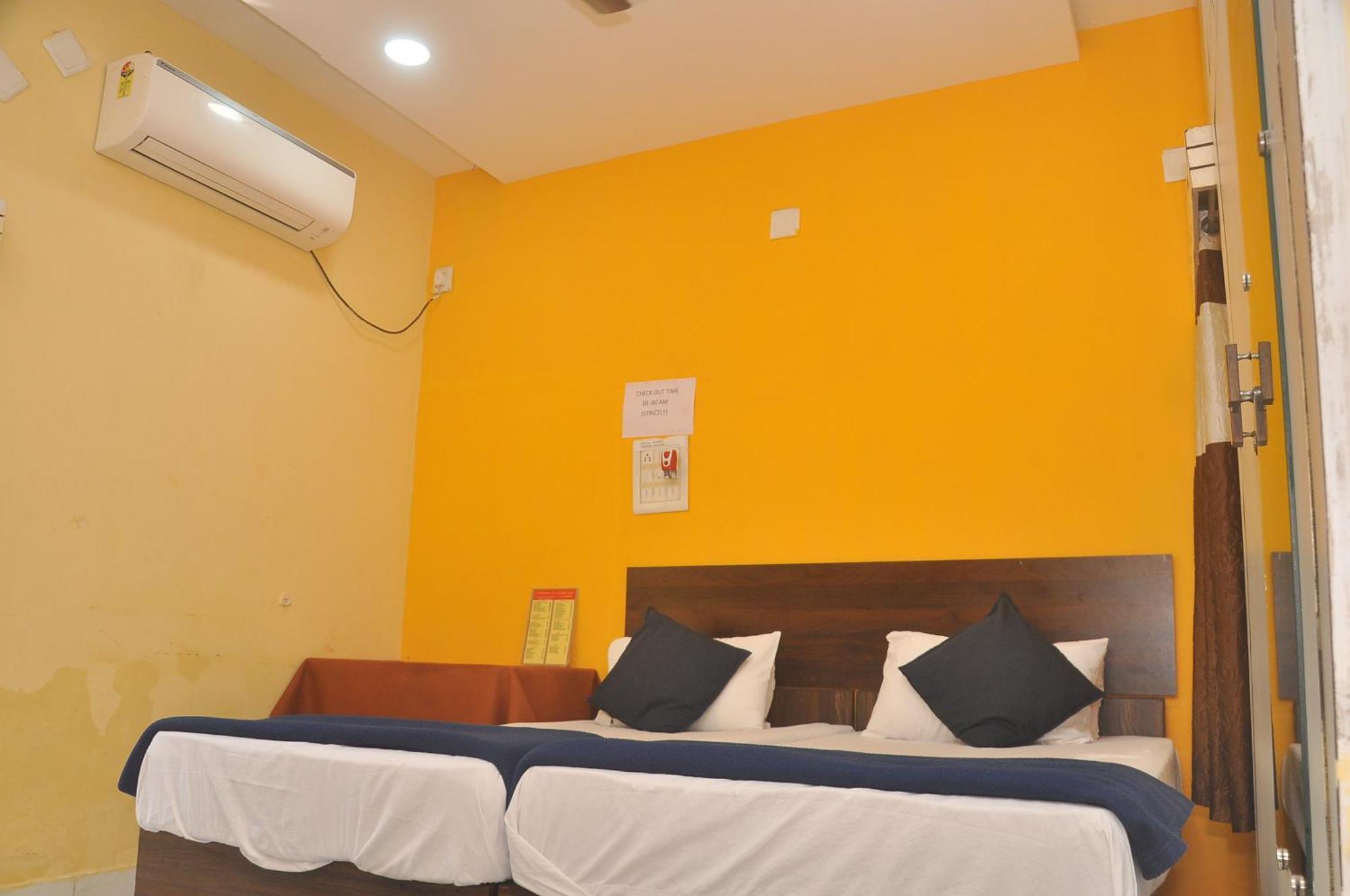 Chitrakut Bungalows ทวารกา ภายนอก รูปภาพ
