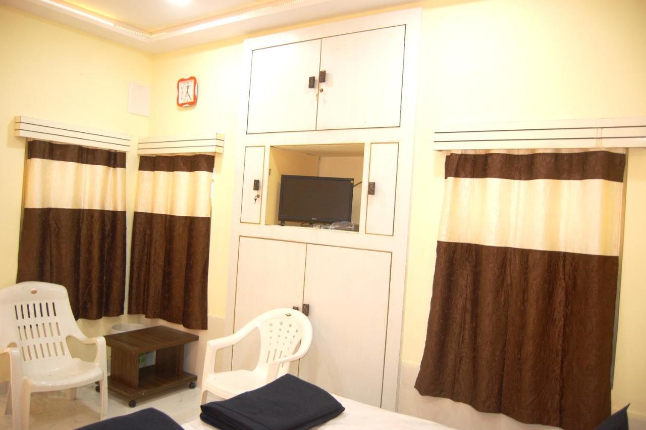 Chitrakut Bungalows ทวารกา ภายนอก รูปภาพ